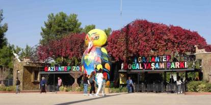 Ara Tatile Çıkan Öğrenciler Soluğu Hayvanat Bahçesinde Aldı