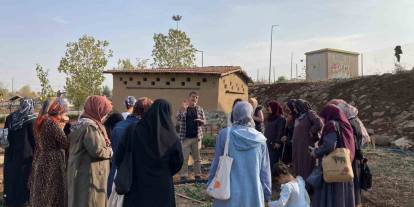 Kadınlar Tıbbi Ve Aromatik Bitkileri Yerinde Tanıyor