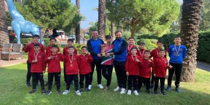 Cizre Yıldızları Futbol Okulu Antalya’daki Turnuvadan İkincilikle Döndü