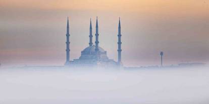 Sis Denizinde Kaybolan Diyarbakır’da, Minareler Görsel Şölen Sundu