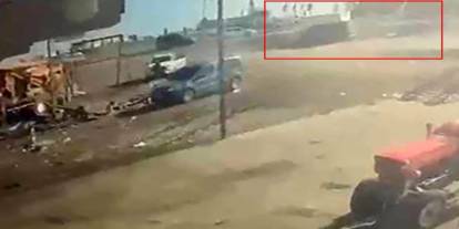 Diyarbakır’da tır iki araca çarptı: 4 kişi öldü! Kaza anı kameraya yansıdı