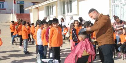 Silvan’da Çocukların Saç Bakımları Yapıldı
