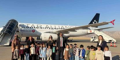 Şırnak Şerafettin Elçi Havalimanında Anlamlı Öğretmenler Günü Kutlaması