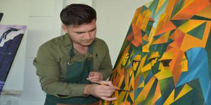 Şırnak'ta Görevli Memur Uygulamada Karşılaştığı Ressamdan Etkilenip Hayatında Yeni Bir Sayfa Açtı