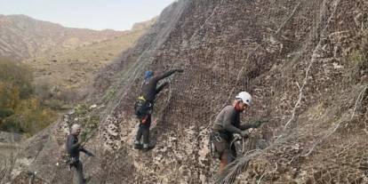 Uludere’de Kaya Islahı Testi Başarıyla Tamamlandı: Bariyerler 22 Tonluk Yüke Dayandı