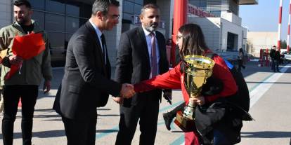 Dünya Şampiyonları Memleketleri Şırnak’ta Coşkuyla Karşılandı