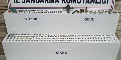 Diyarbakır’da Bizans dönemine ait  yüzlerce tarihi eser ele geçirildi