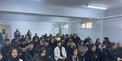 Cizre’de Başarıda Arkadaş Seçimi Konferansı