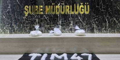 Bitlis’te durdurulan aracın koltuğunda uyuşturucu madde ele geçirildi