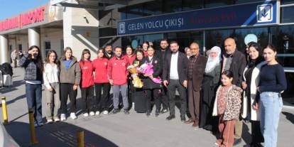 Boksta Avrupa 2.’si Olan Asmin Çabas’a, Cizre’de Coşkulu Karşılama