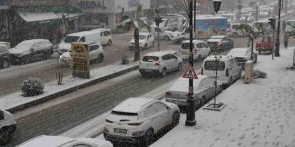 Cizre’ye 6 Yıl Sonra Kar Yağdı!