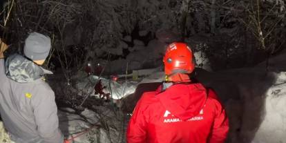 Uçuruma yuvarlanan araçta 2 belediye meclis üyesinin cansız bedeni bulundu