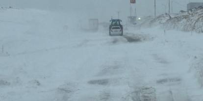 Olumsuz Hava Şartları Nedeniyle TPİC Çalışanın Cenazesi Yolda Mahsur Kaldı