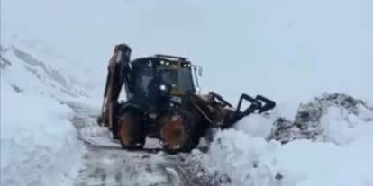 Silopi’de Göçer Hayvancılar İçin Yol Açma Çalışmaları Sürüyor