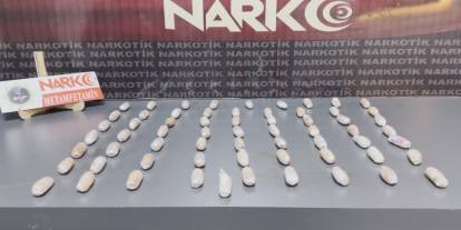 Yabancı Uyruklu Bir  Şahsın Midesinden 64 Parça Uyuşturucu Çıktı