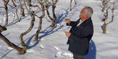 Kar Yağışı Gaziantep’te Çiftçinin Yüzünü Güldürdü