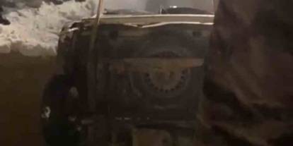 Yüksekova’da buzlanma nedeniyle köprüden düşen otomobildeki 4 kişi yaralandı