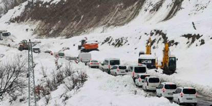 Şırnak'ta Buzlanma Kazaya Sebep Oldu: 2 Yaralı