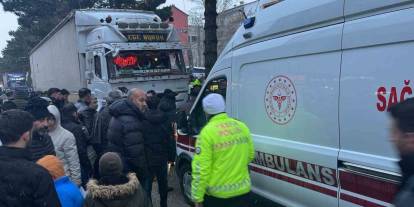 Tatvan’da tırın çarpması sonucu bir kadın hayatını kaybetti