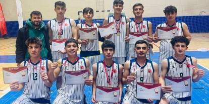Şırnak Lisesi Basketbol Takımı Türkiye Yarı Finallerinde