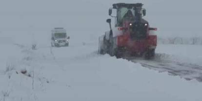 Batman’da 35 Köy Yolu Ulaşıma Açıldı, Ziyaretçiler Kurtarıldı