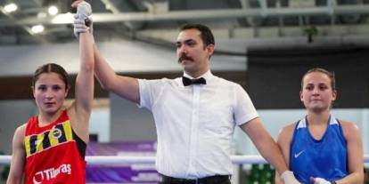 Şırnaklı Milli Boksör Nurselen Yalgettekin Türkiye Şampiyonu Oldu