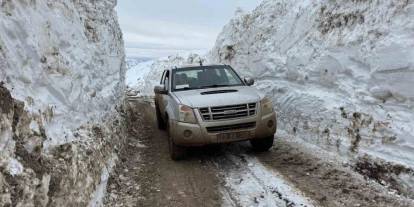 Beytüşşebap’ta Kar Kalınlığı Yer Yer 3 Metreyi Buldu