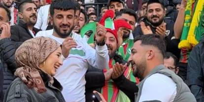Amedspor maçı öncesi tribünde sürpriz teklif yaşandı