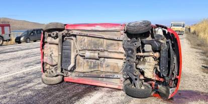 Van’da takla atan otomobilde sağlık personeli hayatını kaybetti