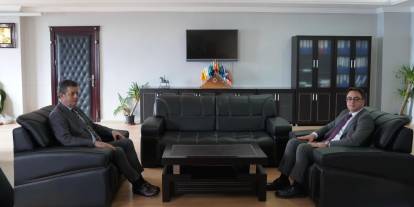 Başkan Mehmet Yarka’dan “Yılın İdarecisi” Murat Çiçek’e Tebrik Ziyareti