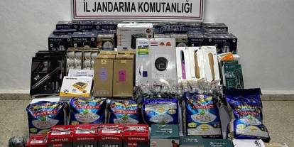 Van’da çok sayıda gümrük kaçağı malzeme ele geçirildi