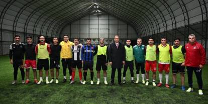 Şırnak Emniyet Müdürlüğü Futbol Takımı Turnuva İçin Van’a Uğurlandı