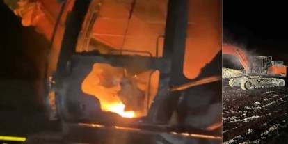 Batman’da  yapımı devam eden sanayi bölgesinde iş makinesi yakıldı