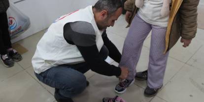 Cizre'de çocuklara Ramazan Bayramı dolayısıyla giyim yardımı yapıldı