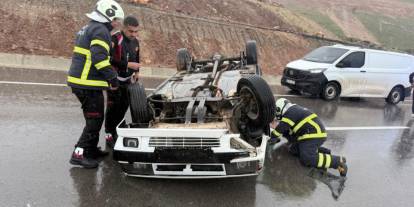 Siirt'te iki otomobilin çarpıştığı kazada 2 kişi yaralandı