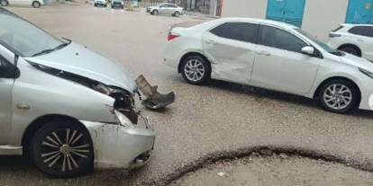 Şırnak'ta 2 araç çarpıştı