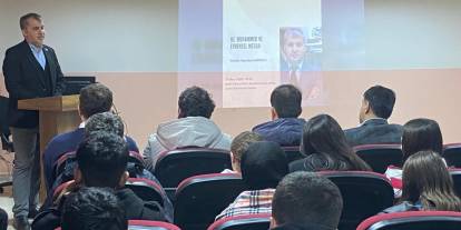 Gazetemiz Köşe Yazarı Prof. Dr. Nurullah Agitoğlu Öğrencilerle Buluştu