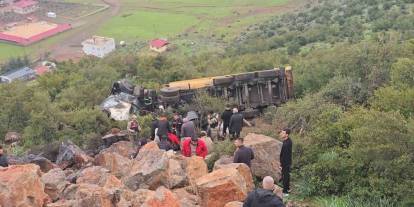 Uçuruma Yuvarlanan Kamyonun Sürücüsü Öldü