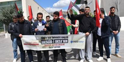 Şırnak’ta üniversite öğrencileri Mescid-i Aksa kararını protesto etti