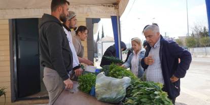 Belediyeden Vatandaşa Doğrudan Sebze Satışı
