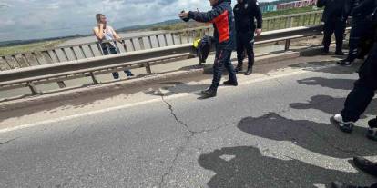 Köprüden Atlamak İsteyen Şahıs Afad Ve Polis Tarafından İkna Edilerek Kurtarıldı