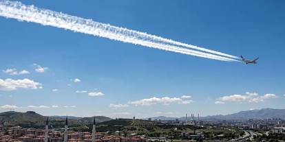 Uçaklardan Yağmuru Engellemek İçin Kimyasal Püskürtülüyor” İddiasına! Net Cevap