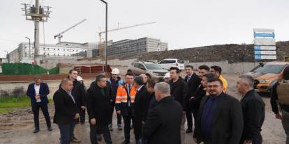 Şırnak Valisi Ekici, 500 yataklı hastane çalışmalarını inceledi