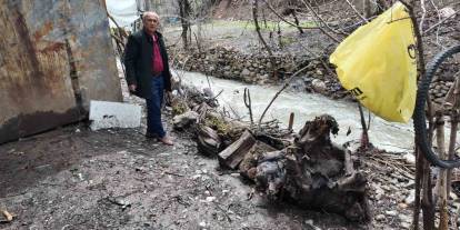 Şırnaklı Vatandaş Sel Sularından Korunmak İçin Kendi Önlemini Aldı