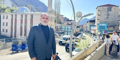 Uludere’de Trafik Ve Otopark Sorununa Dikkat Çekildi