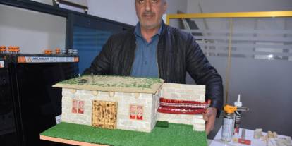 Şırnak'ın Toprak Damlı Evlerini Maketlerde Yaşatıyor