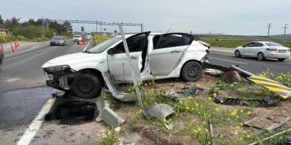 Diyarbakır-Mardin yolunda kazada 3'ü çocuk 5 kişi yaralandı