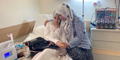 Hakkarili annenin yürek burkan bekleyişi: 8 yıldır kızı için bekliyor