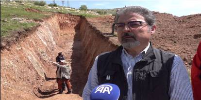 Kazılan Hendeklerle Cizre Fay Hattı'nın Deprem Üretme Potansiyeli Belirleniyor