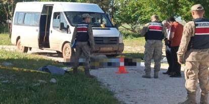 Husumetliler arasındaki silahlı kavgada 3 kişi öldü